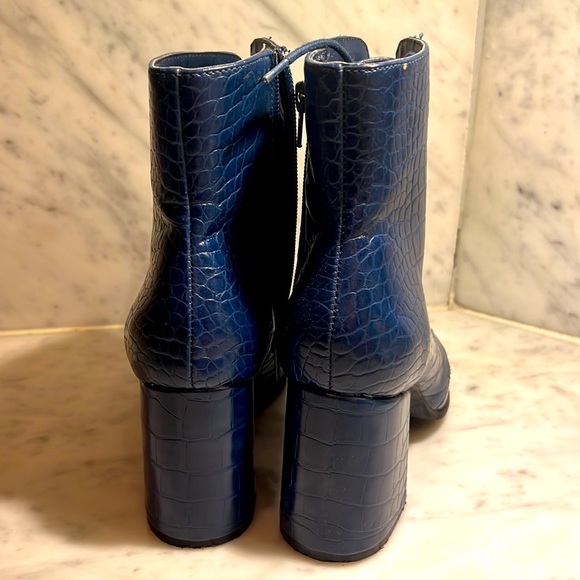 Navy Blue Booties in Size 7 - Picture 4 of 4